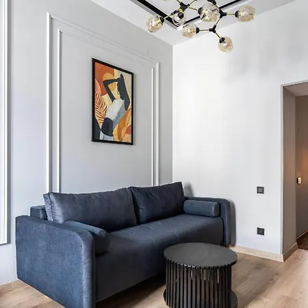 Modern Apartment Lviv Exterior photo