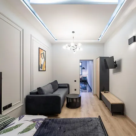 Modern Apartment Lviv Exterior photo