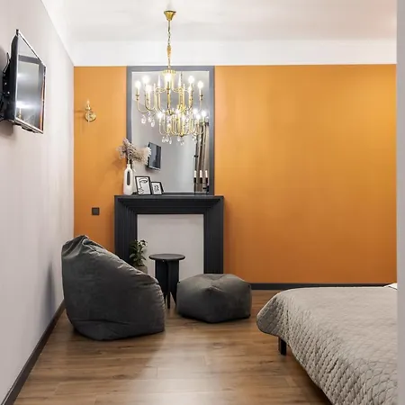Modern Apartment Lviv Exterior photo
